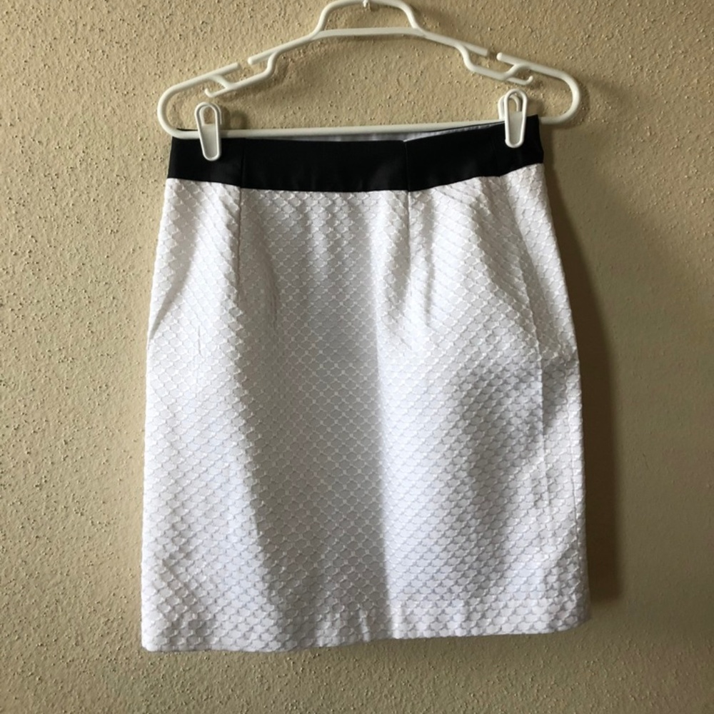 Women's Worthington White Skirt